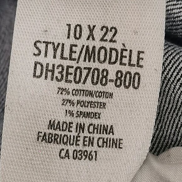 Medium Wash Denim Capris Size 10 #100 - Picture 5 of 7